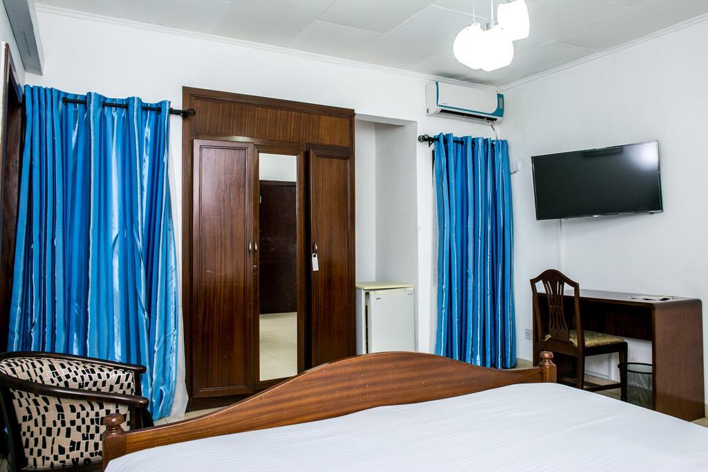 Golden Crest Lodge Bawaleshi 外观 照片